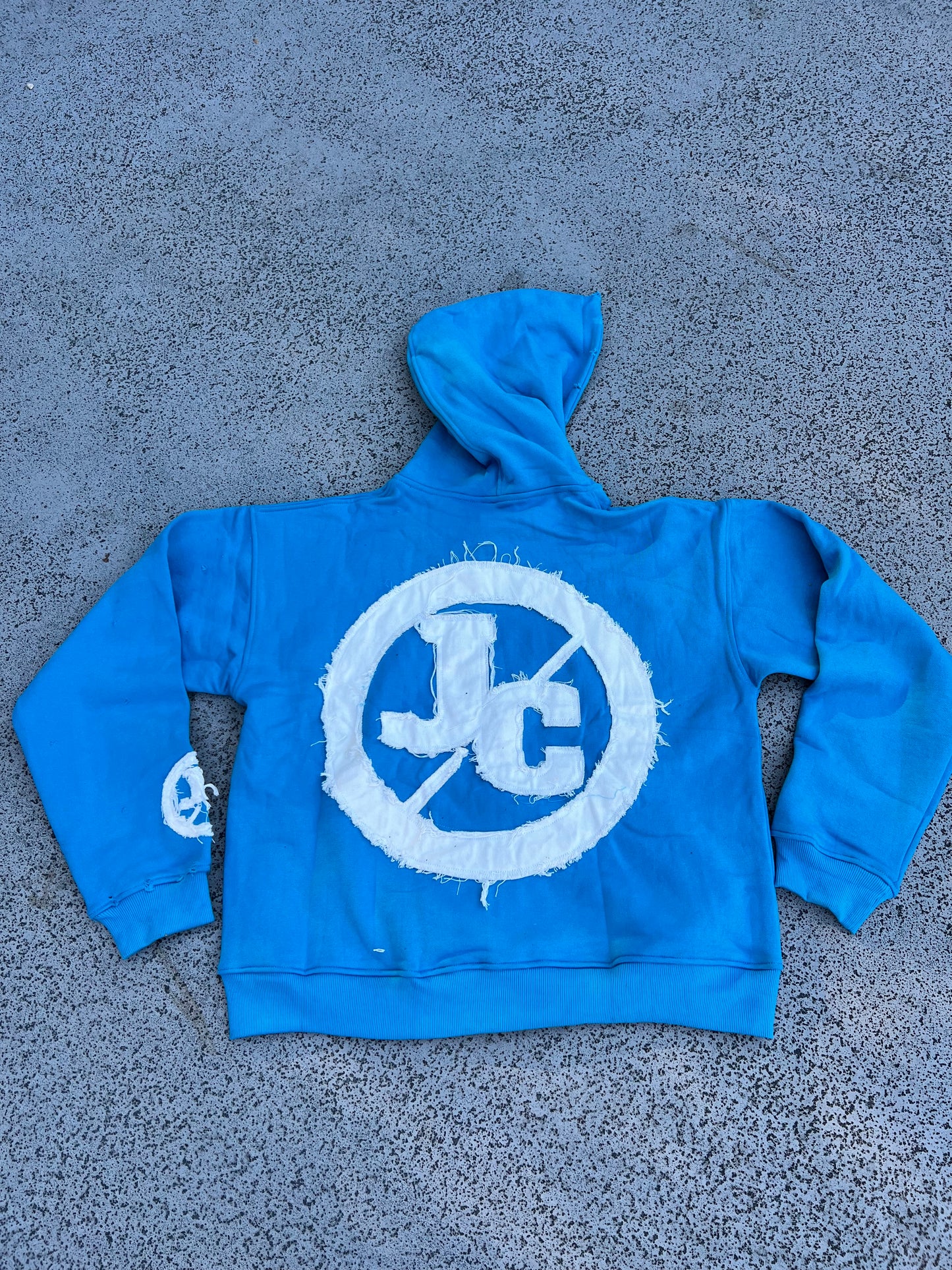 JADED DISTRESSED HOODIE